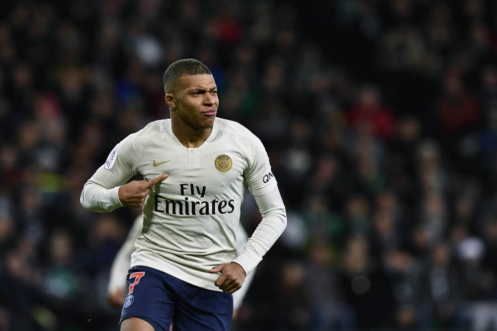 香港宽频早盘涨超5% 公司全年服务收入高于大摩此前预期